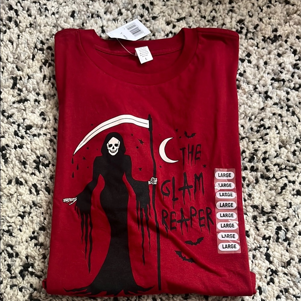 Red Graphic Tee - Short Sleeve